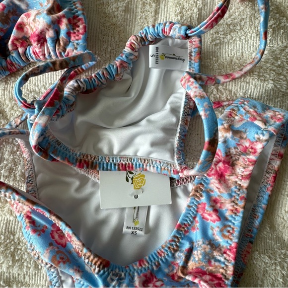 heavy manners swimsuit set in small top and xs bottoms - Picture 3 of 3